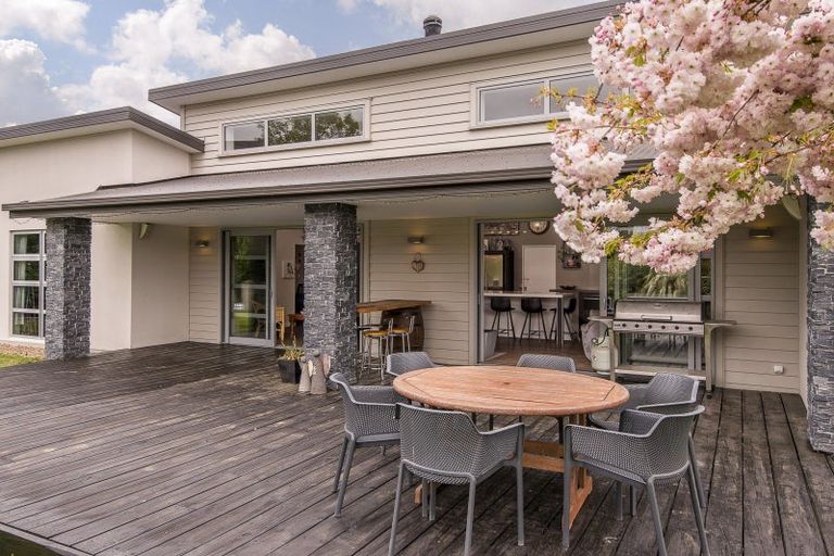 Photo of property in 184 High Street, Oxford, 7430