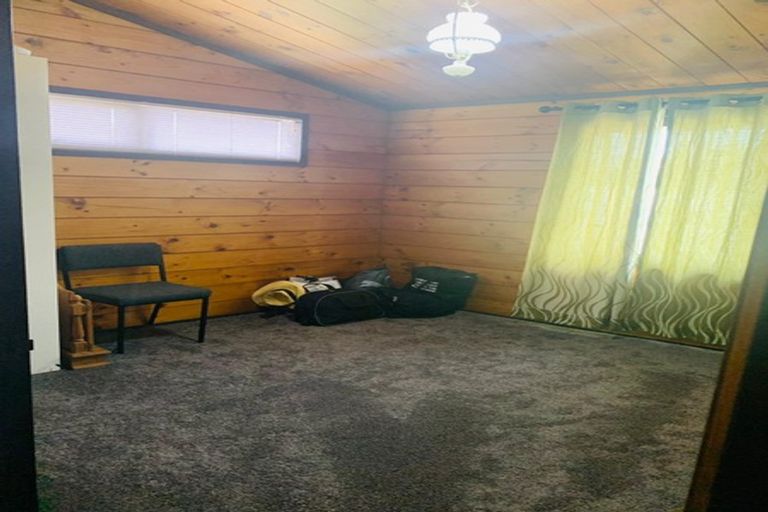 Photo of property in 5 Pinehurst Place, Wattle Downs, Auckland, 2103