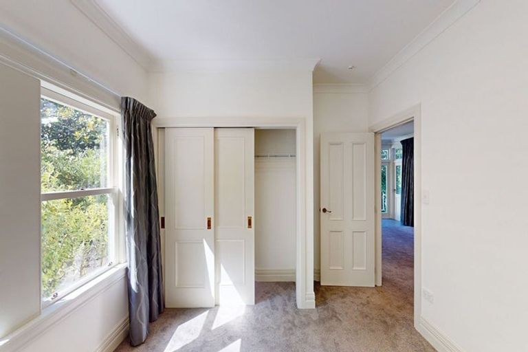 Photo of property in 44 Aurora Terrace, Kelburn, Wellington, 6012