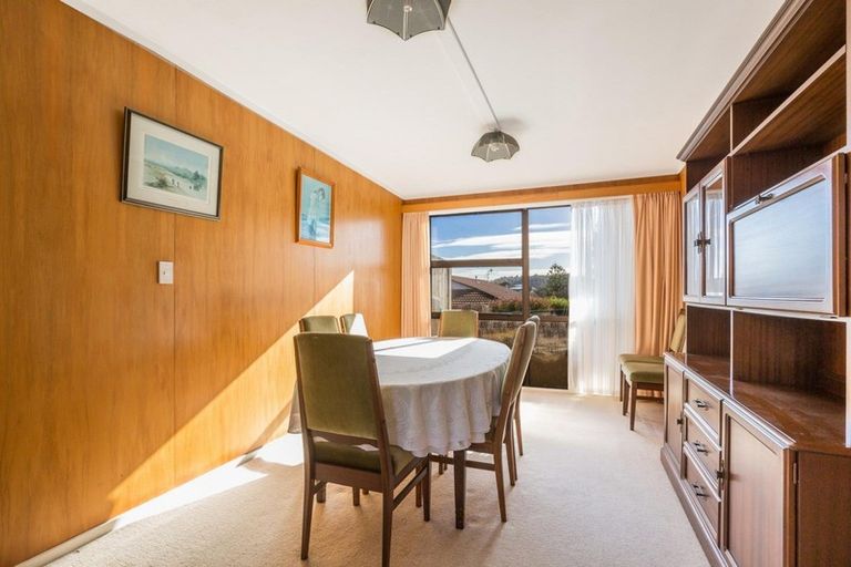 Photo of property in 25a Latitude Close, Whitby, Porirua, 5024