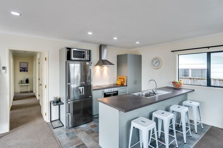 Photo of property in 6b Windsor Terrace, Taradale, Napier, 4112