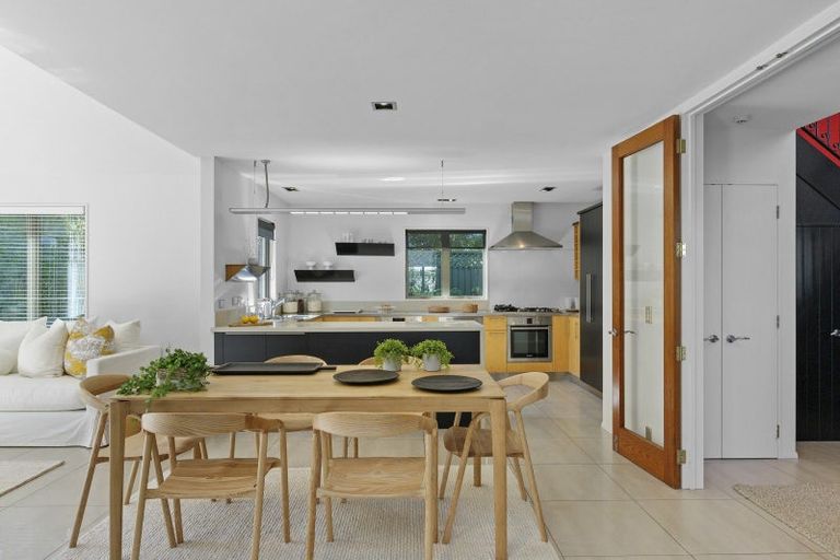 Photo of property in 44a Mcdougall Avenue, St Albans, Christchurch, 8014