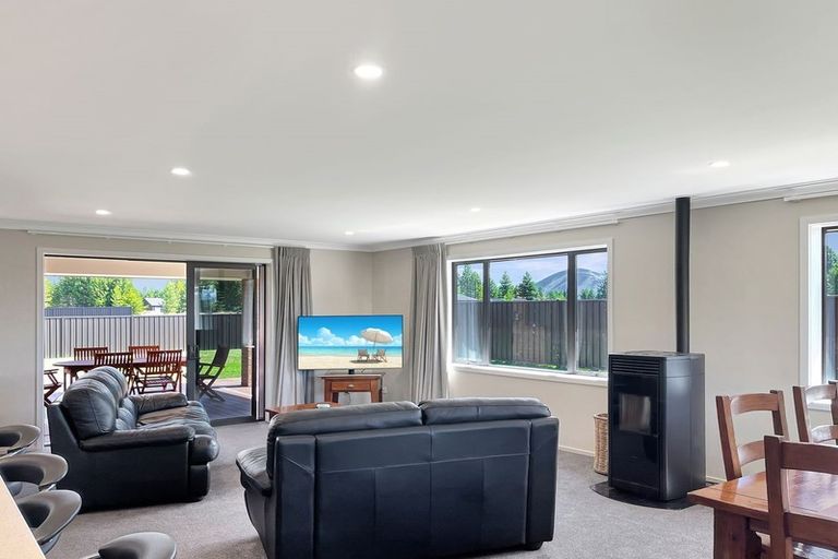 Photo of property in 8 Birch Hill Drive, Twizel, 7901
