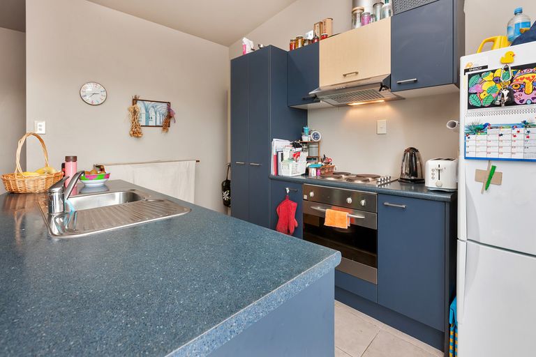 Photo of property in 79c Verbena Road, Birkdale, Auckland, 0626