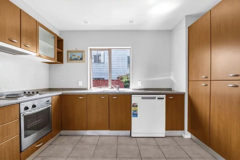 Photo of property in 50a Arawa Street, New Lynn, Auckland, 0600