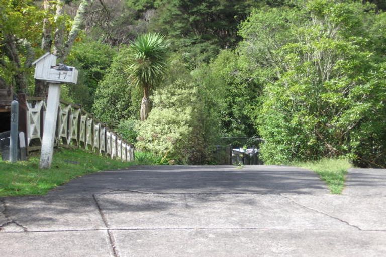 Photo of property in 17 Claret Place, Henderson, Auckland, 0612