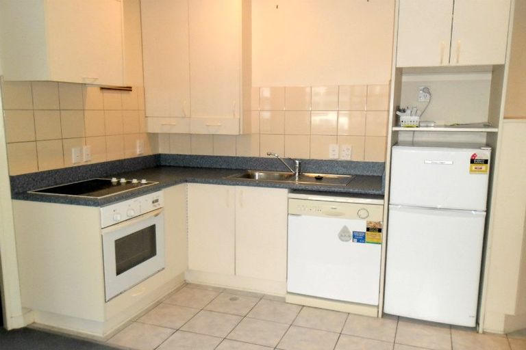 Photo of property in Terrace Tower Apartments, 2b/126 The Terrace, Wellington Central, Wellington, 6011