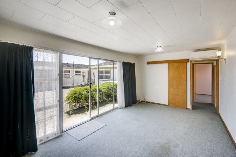 Photo of property in 2/45 Riverbend Road, Onekawa, Napier, 4110