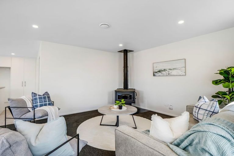 Photo of property in 1/43 Vagues Road, Northcote, Christchurch, 8052
