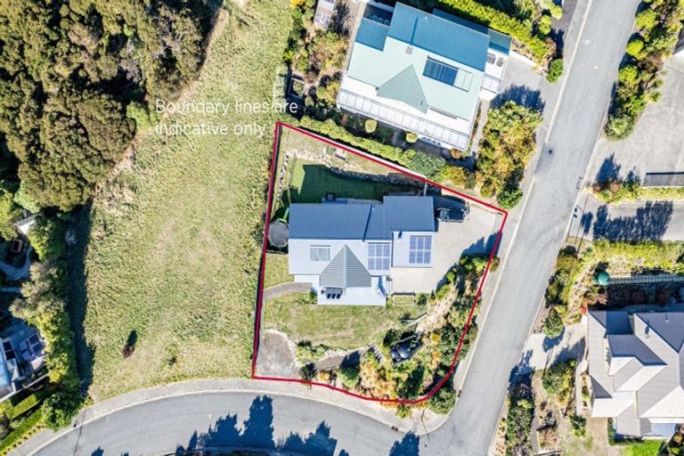 Photo of property in 13 Monarch Drive, Robinsons Bay, Akaroa, 7581