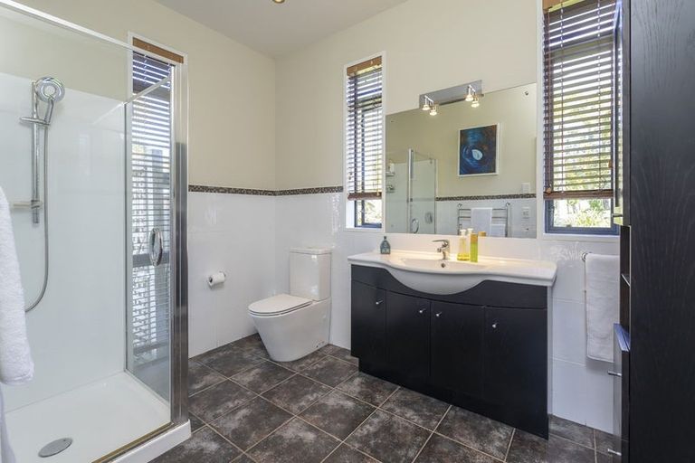 Photo of property in 48 Ashwood Avenue, Dairy Flat, Albany, 0792