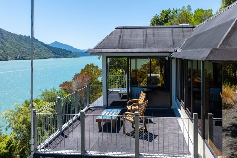 Photo of property in 606 Moetapu Bay Road, Moetapu Bay, Picton, 7282