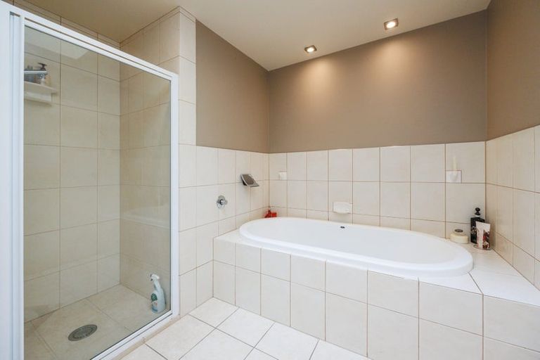 Photo of property in 28 Taonui Street, Palmerston North, 4410