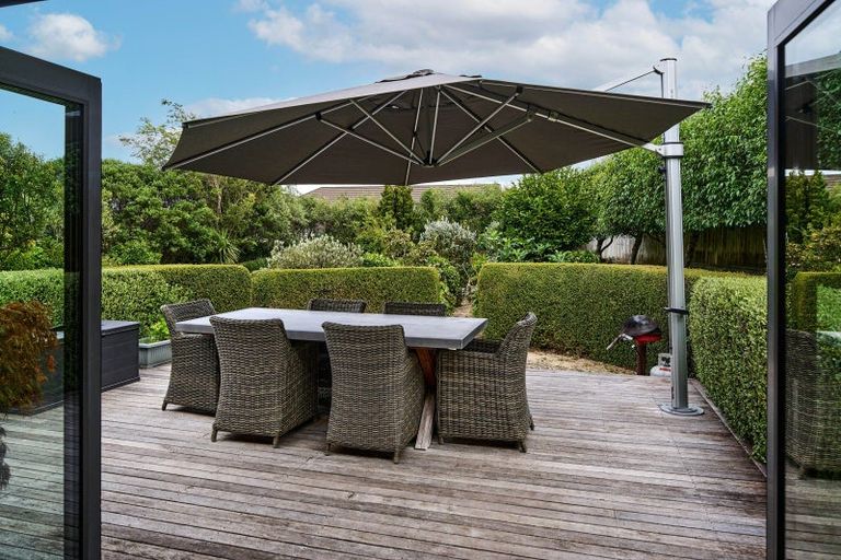 Photo of property in 116 Kirton Drive, Riverstone Terraces, Upper Hutt, 5018