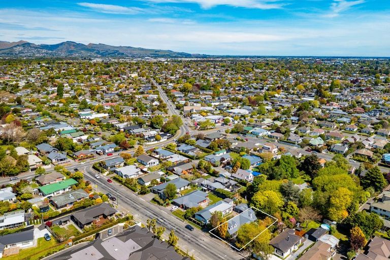 Photo of property in 21 Condell Avenue, Papanui, Christchurch, 8053