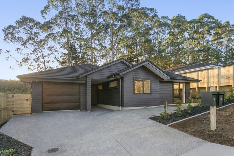 Photo of property in 5 Maraeariki Avenue, Orewa, 0931