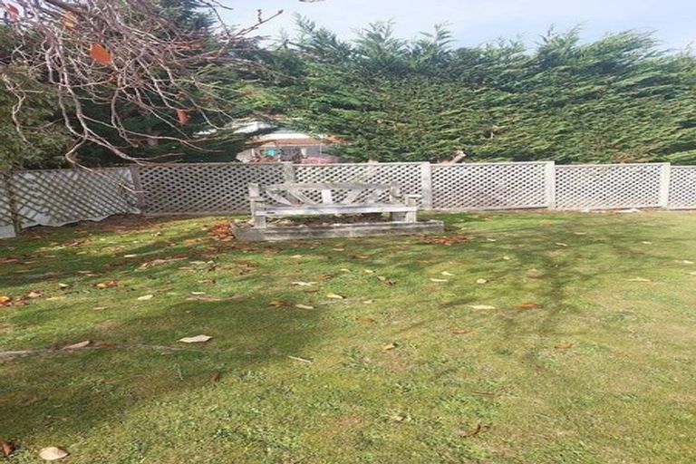 Photo of property in 137 Winara Avenue, Waikanae, 5036