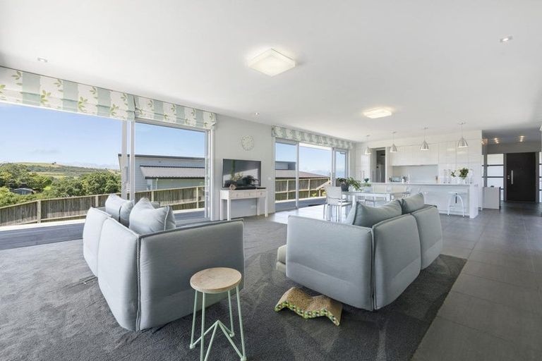 Photo of property in 21 Okoromai Views, Gulf Harbour, Whangaparaoa, 0930