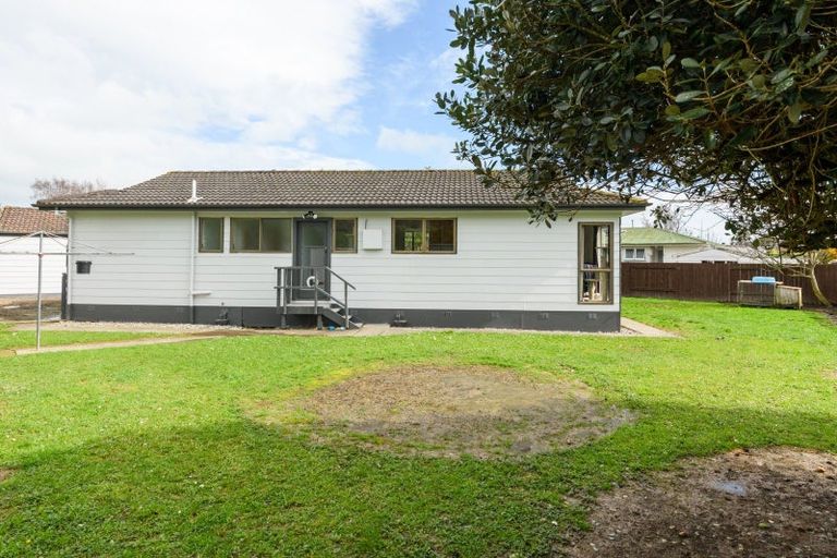 Photo of property in 33 Escort Grove, Awapuni, Palmerston North, 4412