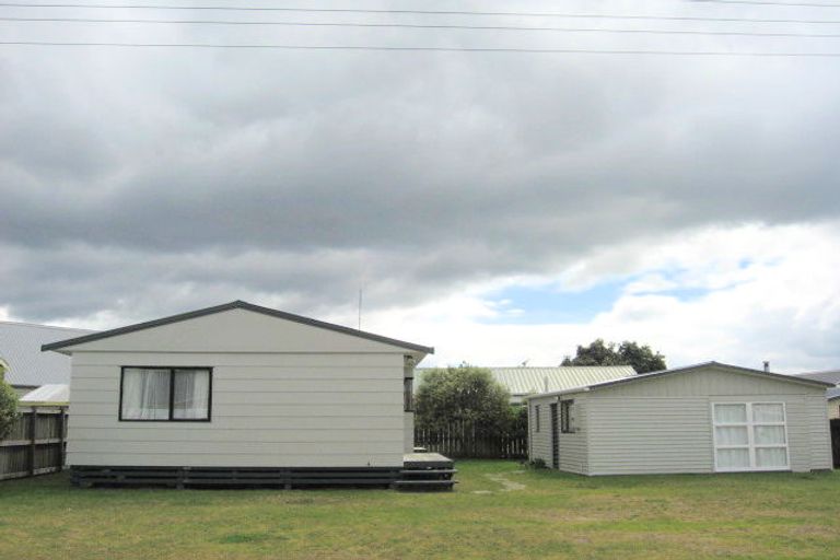 Photo of property in 107 Moa Street, Whangamata, 3620