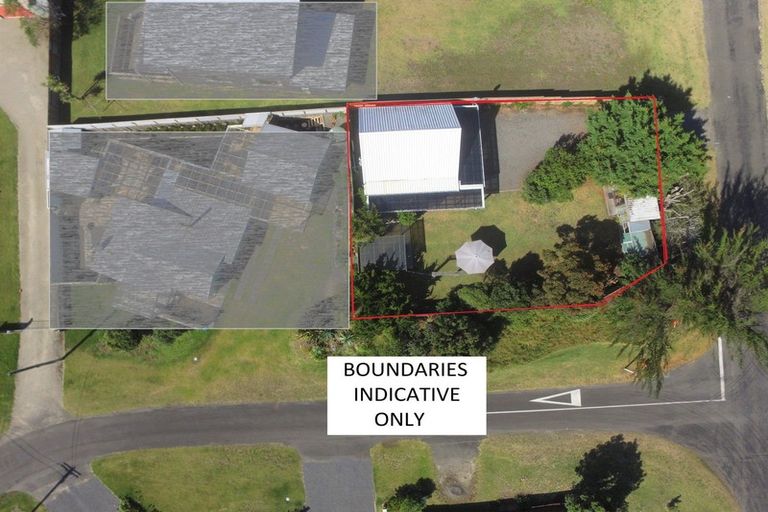 Photo of property in 10 Mack Street, Foxton Beach, Foxton, 4815