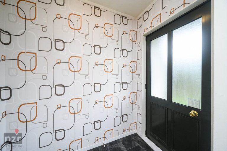 Photo of property in 146 Hillcrest Drive, Kelvin Grove, Palmerston North, 4414