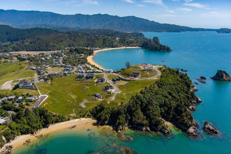 Photo of property in 3 Tarepa Court, Kaiteriteri, Motueka, 7197