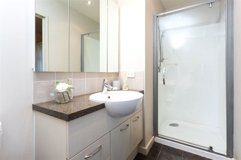 Photo of property in 16 Massey Crescent, St Albans, Christchurch, 8014