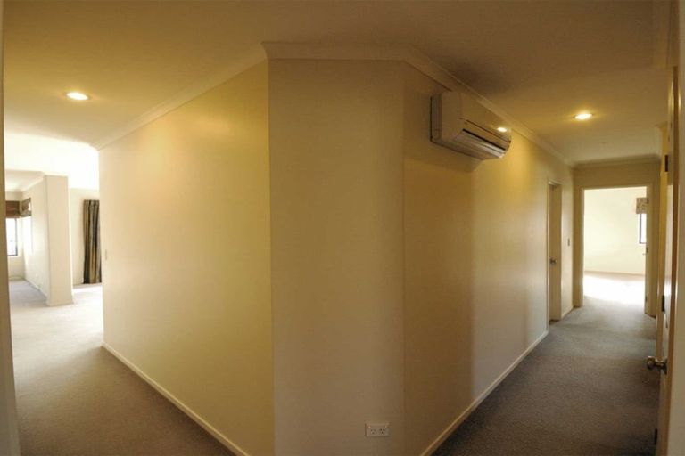 Photo of property in 33 Rolleston Drive, Rolleston, 7614