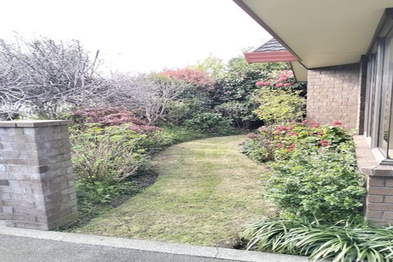 Photo of property in 2/198 Waterloo Road, Hutt Central, Lower Hutt, 5011