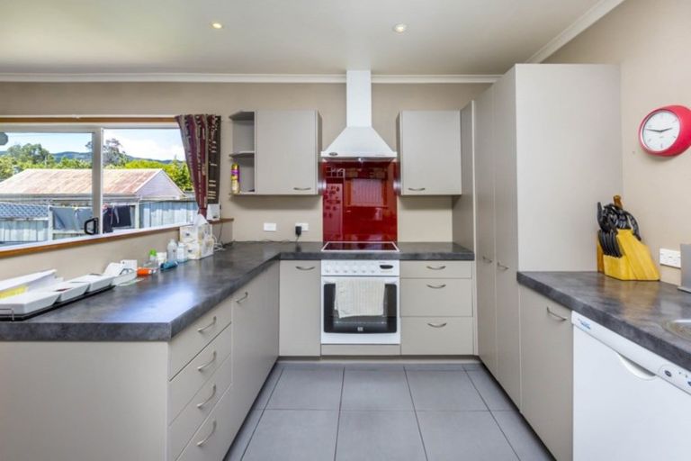 Photo of property in 38 Tennyson Street, Trentham, Upper Hutt, 5018