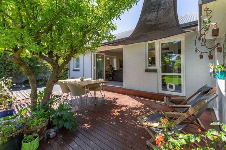 Photo of property in 11 Walnut Avenue, Strowan, Christchurch, 8052