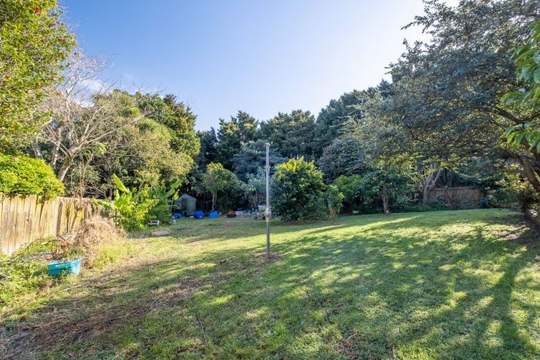 Photo of property in 35 Goodwood Drive, Goodwood Heights, Auckland, 2105