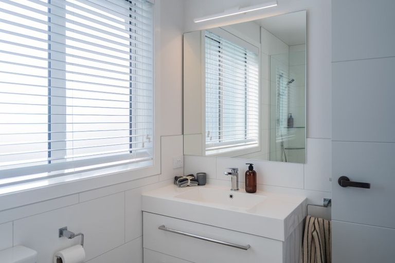 Photo of property in 3 Barbaras Way, Waikanae Beach, Waikanae, 5036