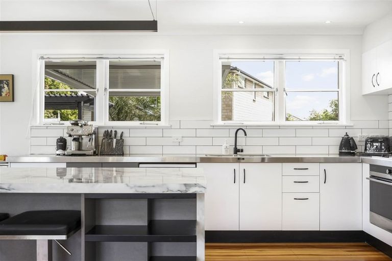 Photo of property in 4 Gordon Street, Hillcrest, Hamilton, 3216