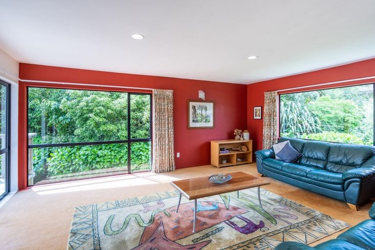 Photo of property in 110 Renown Road, Raumati South, Paraparaumu, 5032