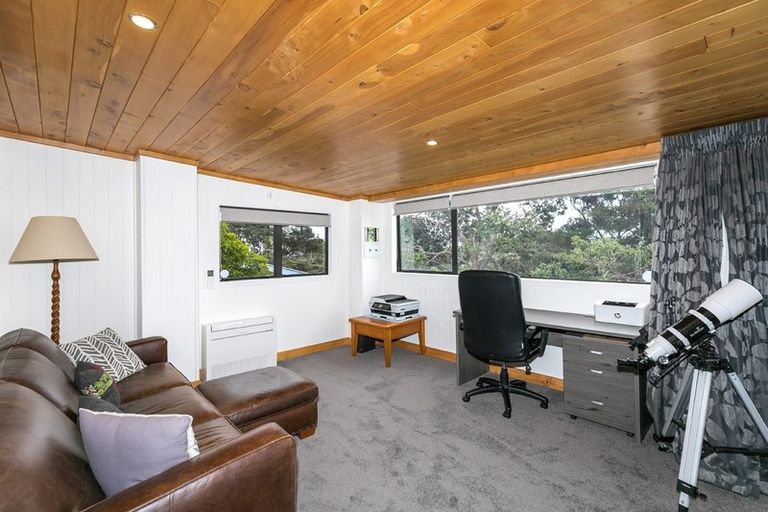 Photo of property in 8 Bay View Road, Raglan, 3225