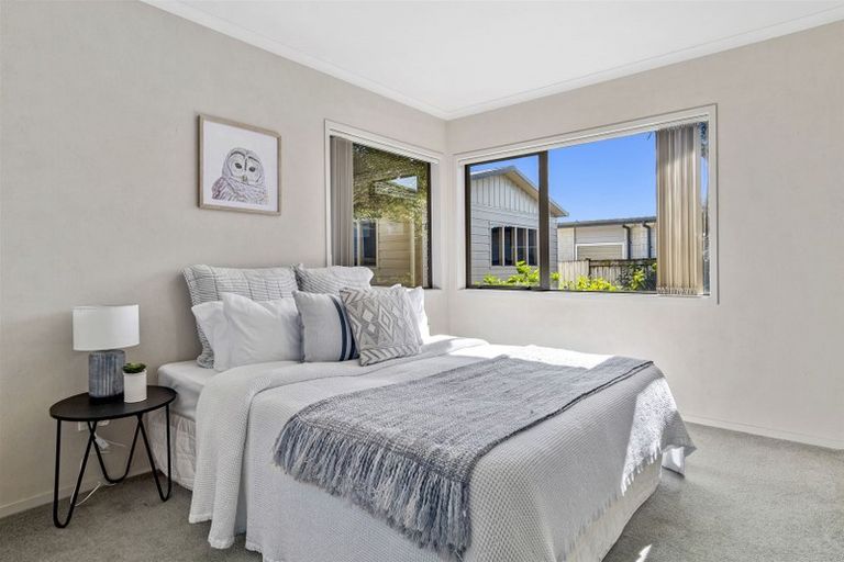 Photo of property in 8 Emma Place, Papamoa Beach, Papamoa, 3118