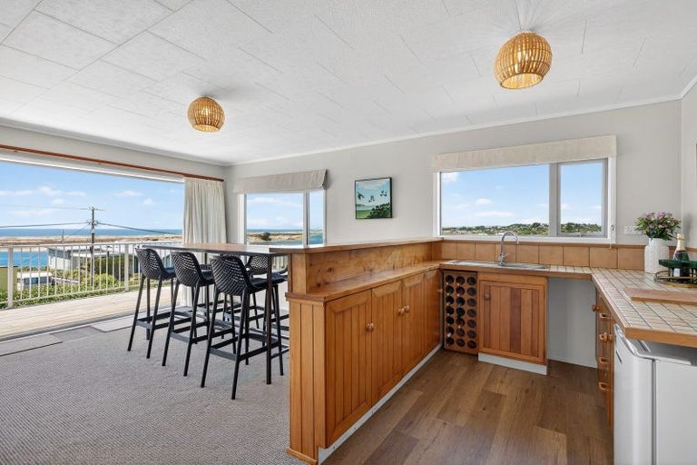 Photo of property in 11 Wintle Street, Mangawhai Heads, Mangawhai, 0505