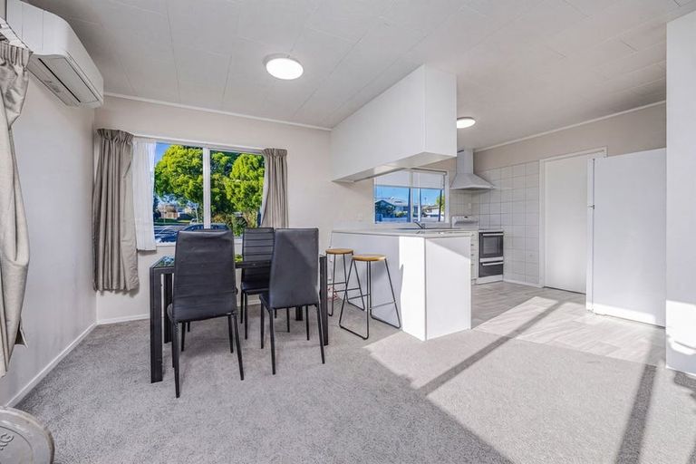 Photo of property in 95 Sykes Road, Weymouth, Auckland, 2103