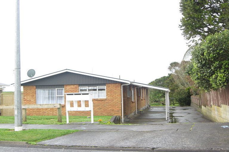 Photo of property in 1/17 Clifton Drive, Waitara, 4320