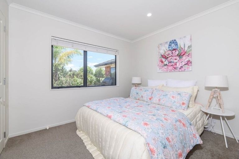 Photo of property in 1 Barwick Place, Stanmore Bay, Whangaparaoa, 0932