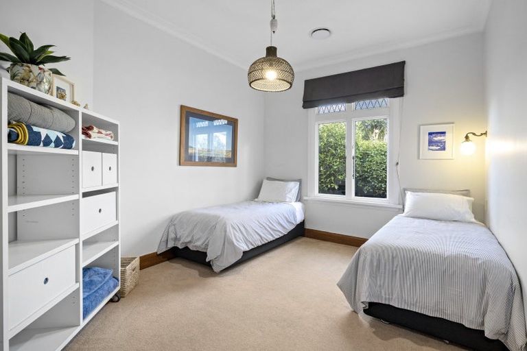 Photo of property in 39 Mills Road, Brooklyn, Wellington, 6021