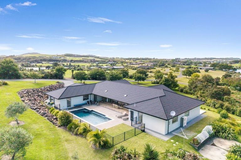 Photo of property in 53 Robert Hastie Drive, Mangawhai, 0573