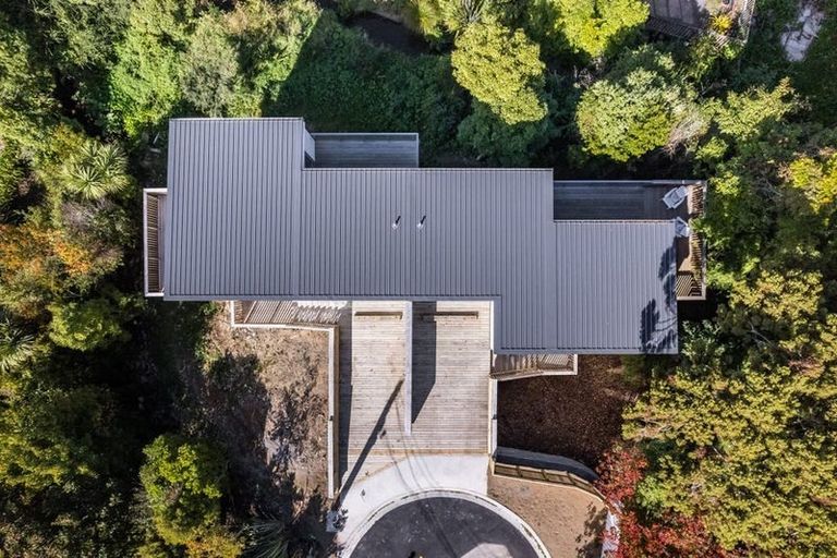 Photo of property in 10a Rewa Terrace, Tawa, Wellington, 5028