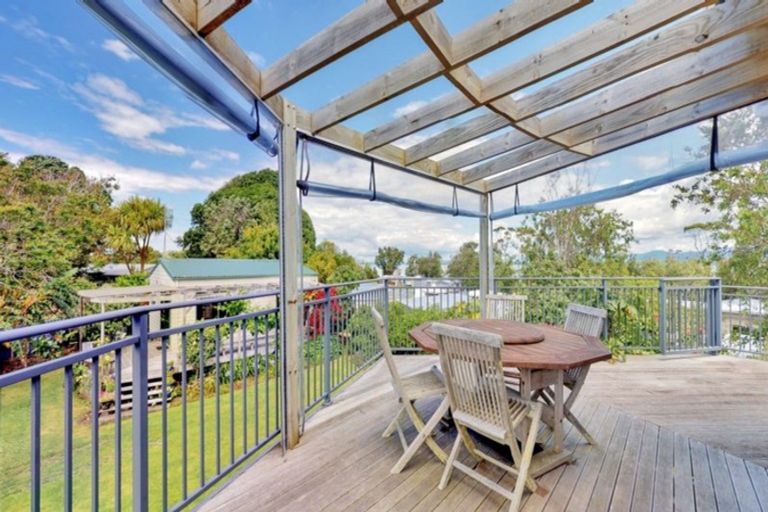 Photo of property in 21 Athenree Road, Athenree, Katikati, 3177