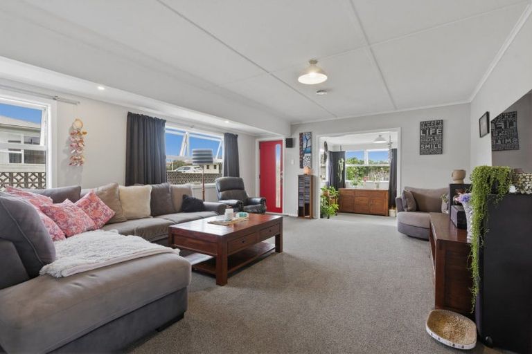 Photo of property in 30 Murray Street, Bell Block, New Plymouth, 4312
