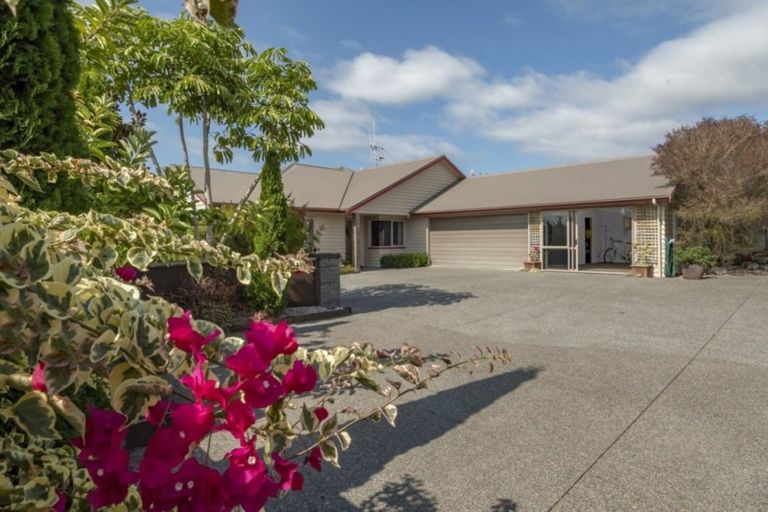 Photo of property in 4 Haden Place, Omokoroa, 3114