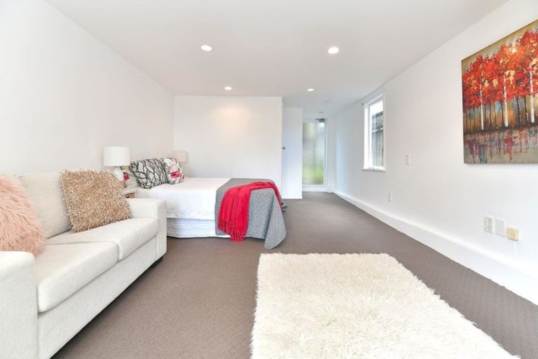 Photo of property in 1/19 Bowman Road, Forrest Hill, Auckland, 0620