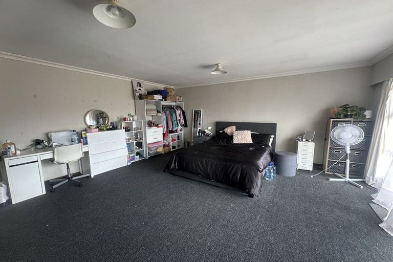 Photo of property in 1 Liston Crescent, Hillcrest, Hamilton, 3216
